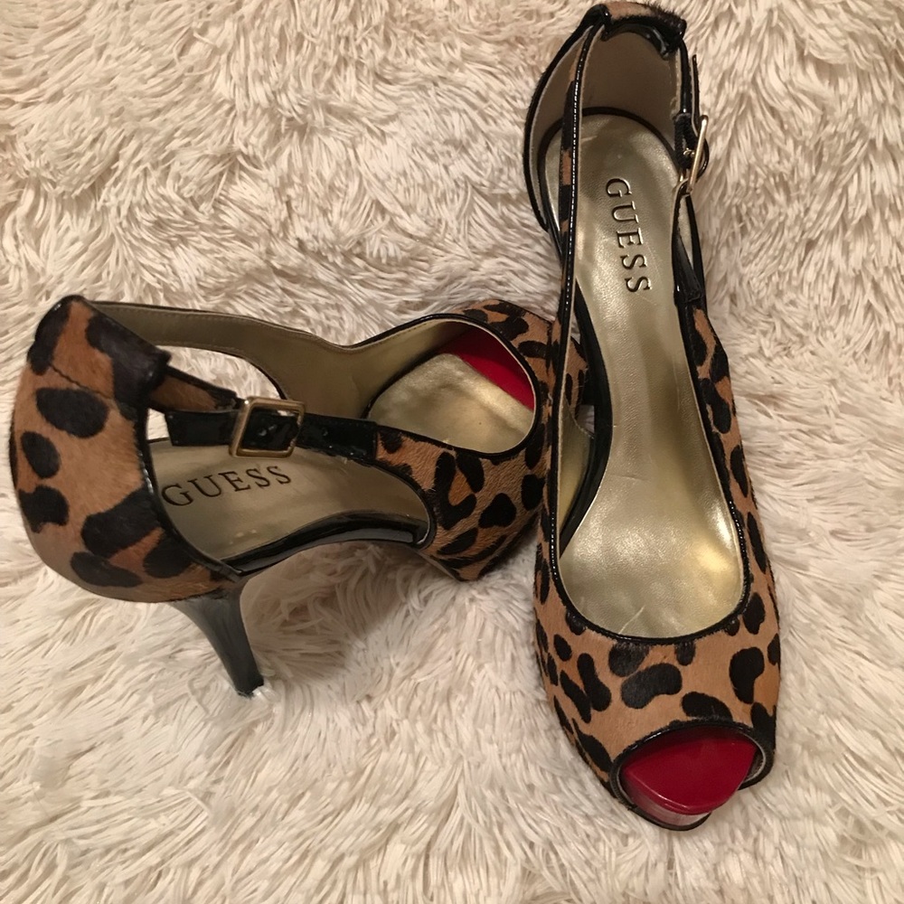 Leopard print 4 or 5 inch heels with slingback